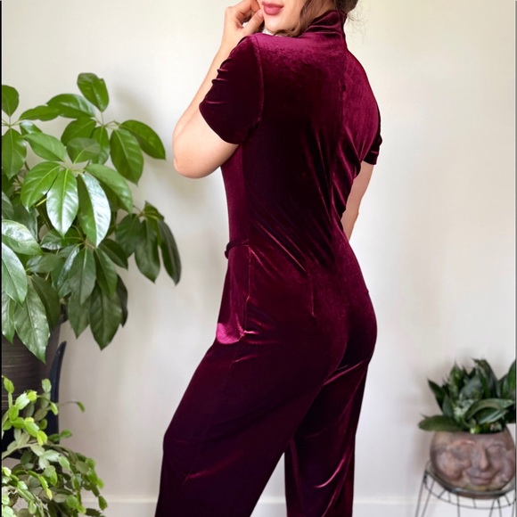 ✨SOLD ON IG✨ VTG 90s Velvet Burgundy Jumpsuit - Picture 3 of 4